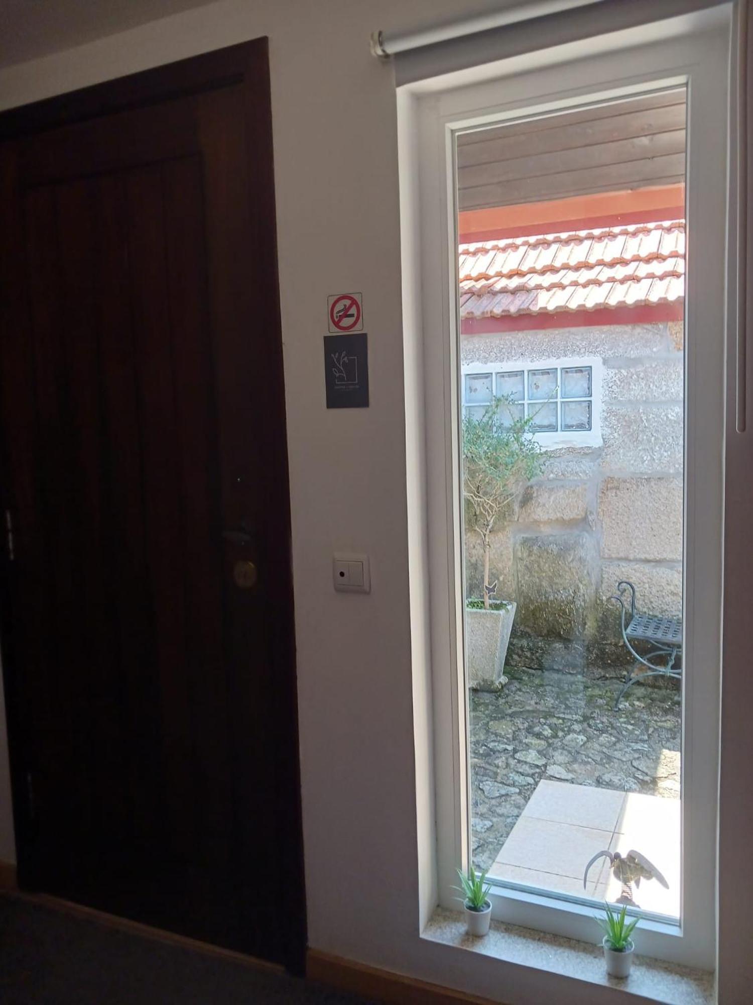 Pequena Casa Rustica Com Piscina Vila Penafiel Exterior foto